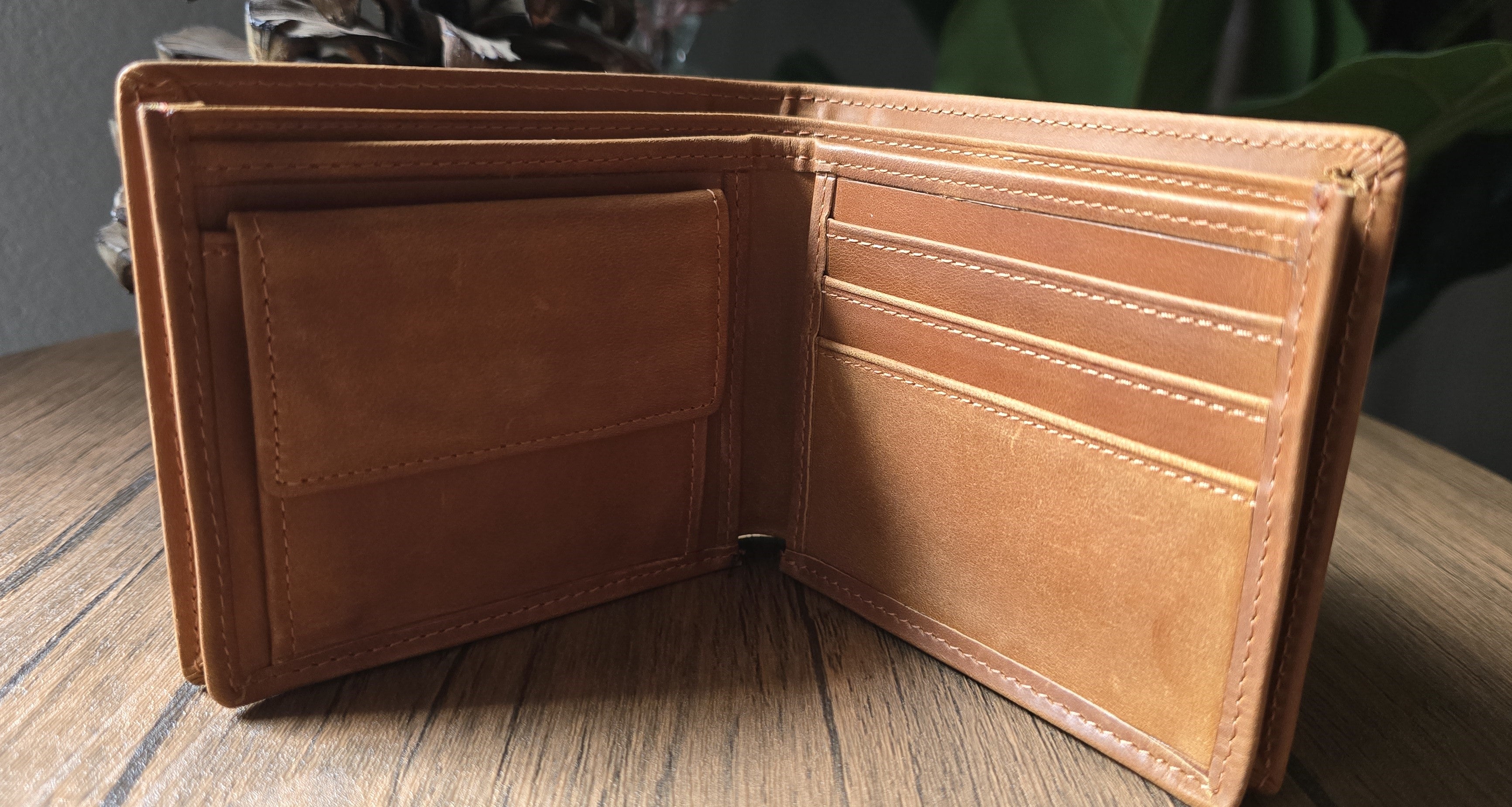 NUMZAN | Brown Leather Mens Wallet
